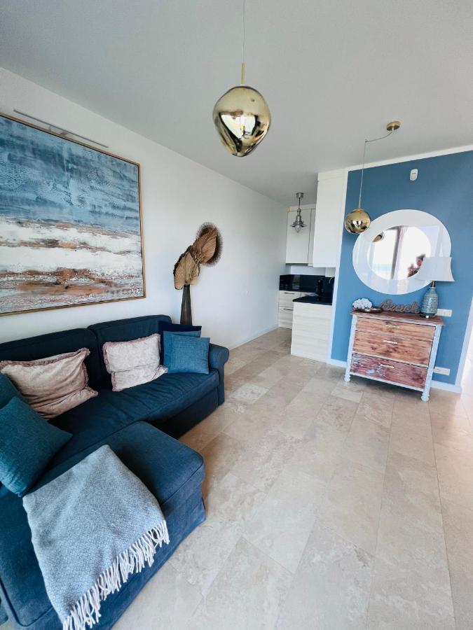 Sunnycliff Apartment เรวัล ภายนอก รูปภาพ