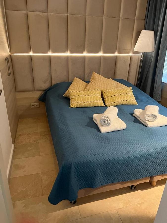 Sunnycliff Apartment เรวัล ภายนอก รูปภาพ